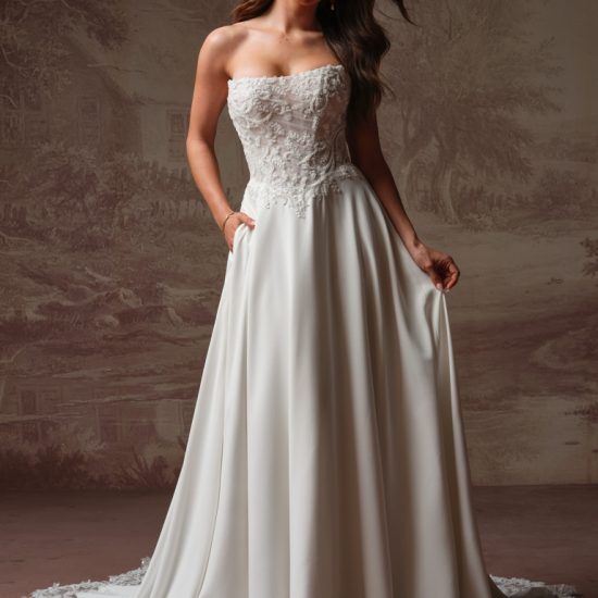 Hazel - En boutique Octobre 2026